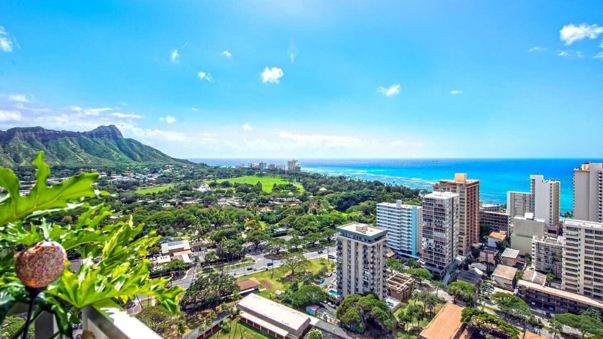 Waikiki Condo | 1-Bed/1-Bath, Furnished, In-unit W/D, High floor, Breathtaking Views Waikiki