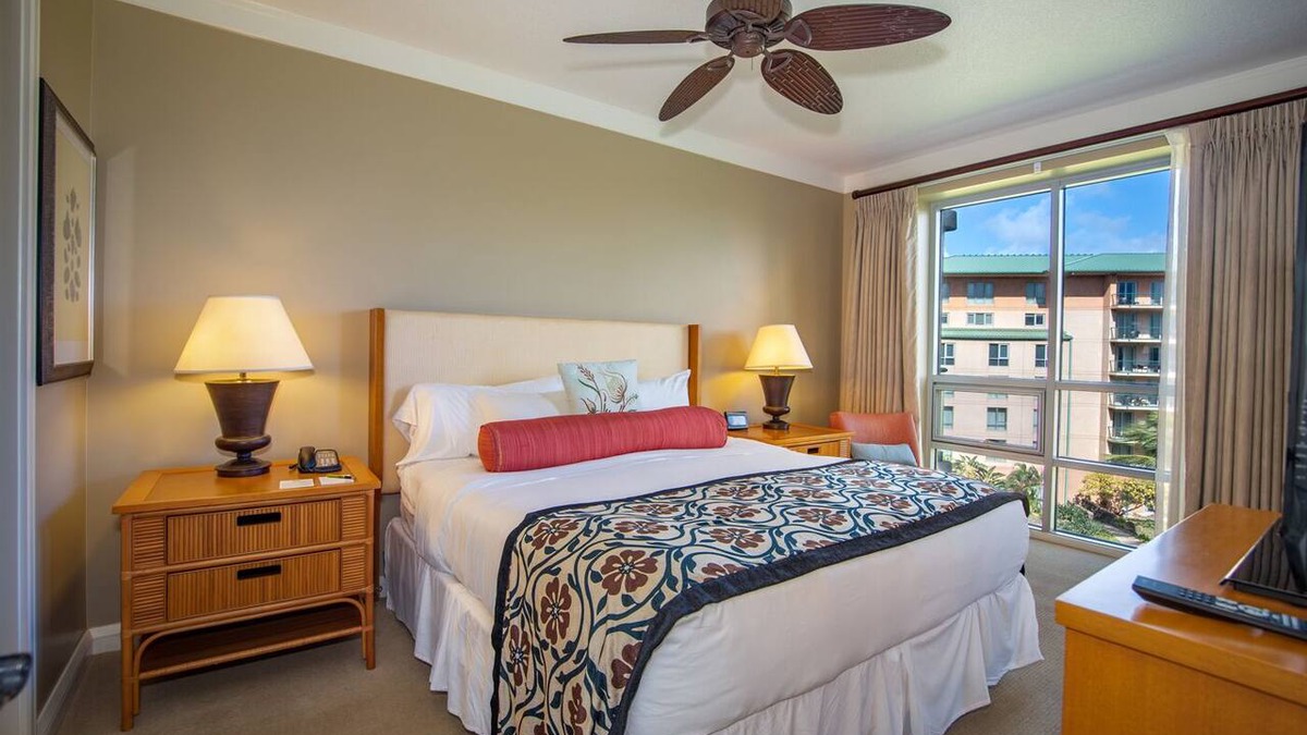 Honokowai Hotel | 1 Bedroom Partial Ocean View at Honua Kai Resort & Spa, Outdoor Pool near Beach