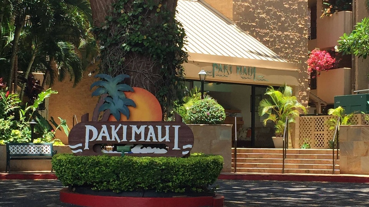 Honokowai Condo | 1 BR 1 BA Ocean Front complex. Lush Garden View Condo - Steps from the Beach