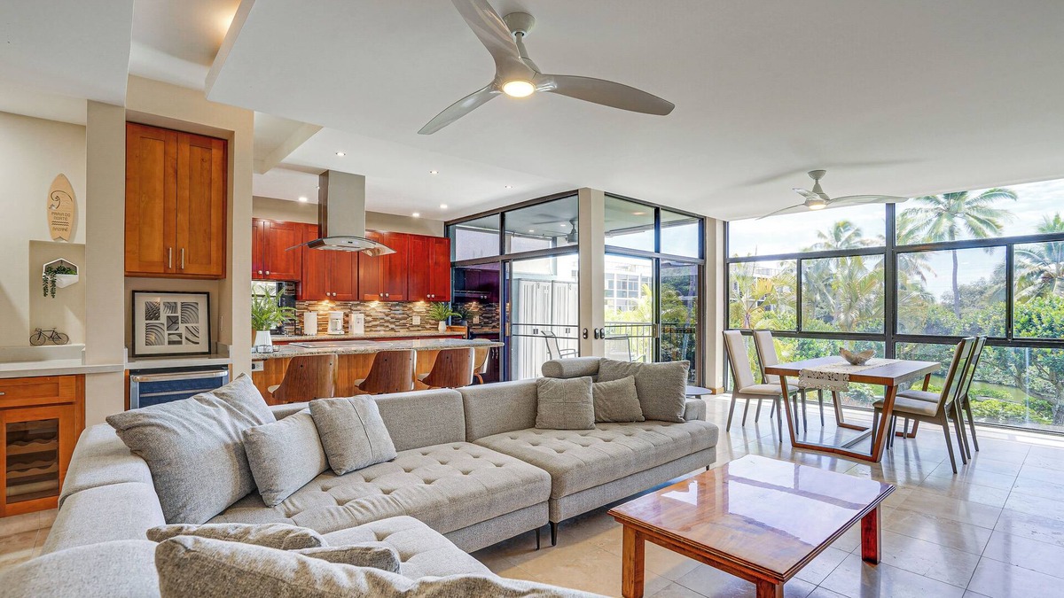 Enchanted Lake Condo | 1 Mi to Beach, Remote Work Hub: Modern Kailua Gem!