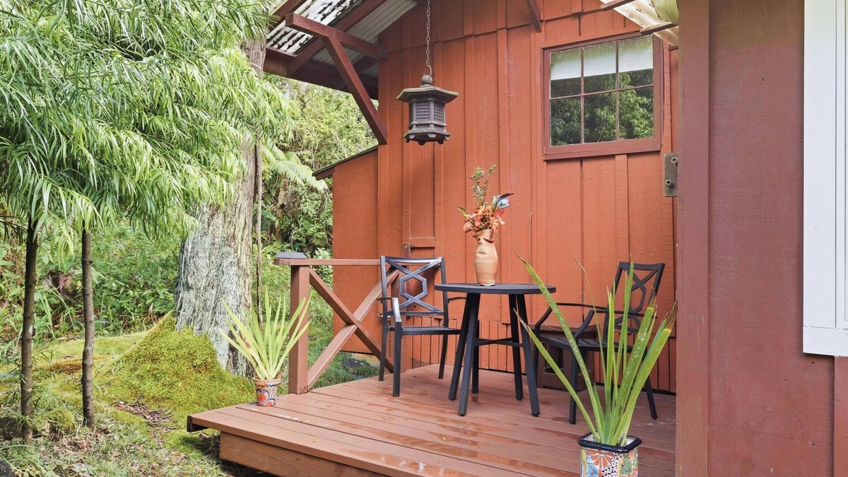 Volcano Cabin | 1 Mile Away from Volcano National Park