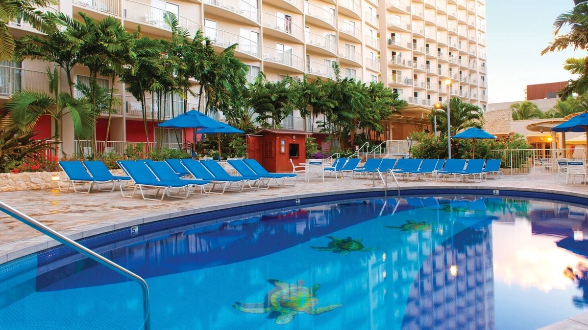 Waikiki Condo | 10 minute walk from beach, shopping, and dining