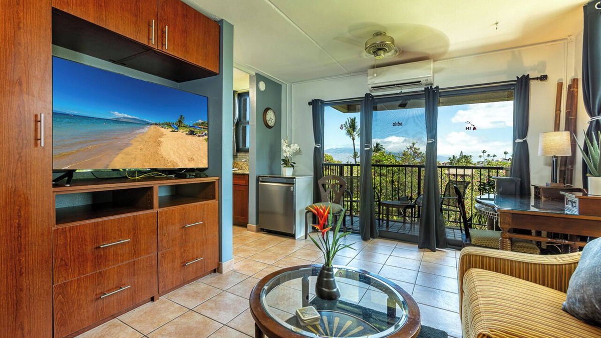 Kihei Apartment | 109.00 OceanView, Full-Size W/D, Dishwasher, 55"TV, Hotel-Zone, Beach across St,