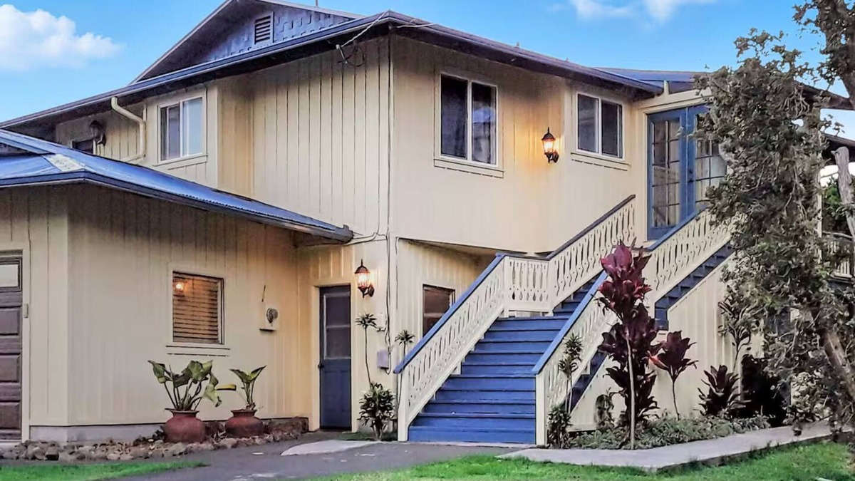 Waimea House | 2 for 1 Stay: Jacuzzi/Starlit Mtn Skies/Near Beach