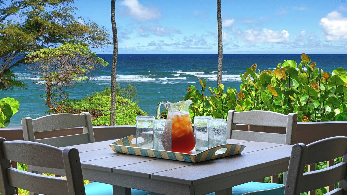 Lihue Condo | 2BD/2BA Oceanfront Condo with Beach Access