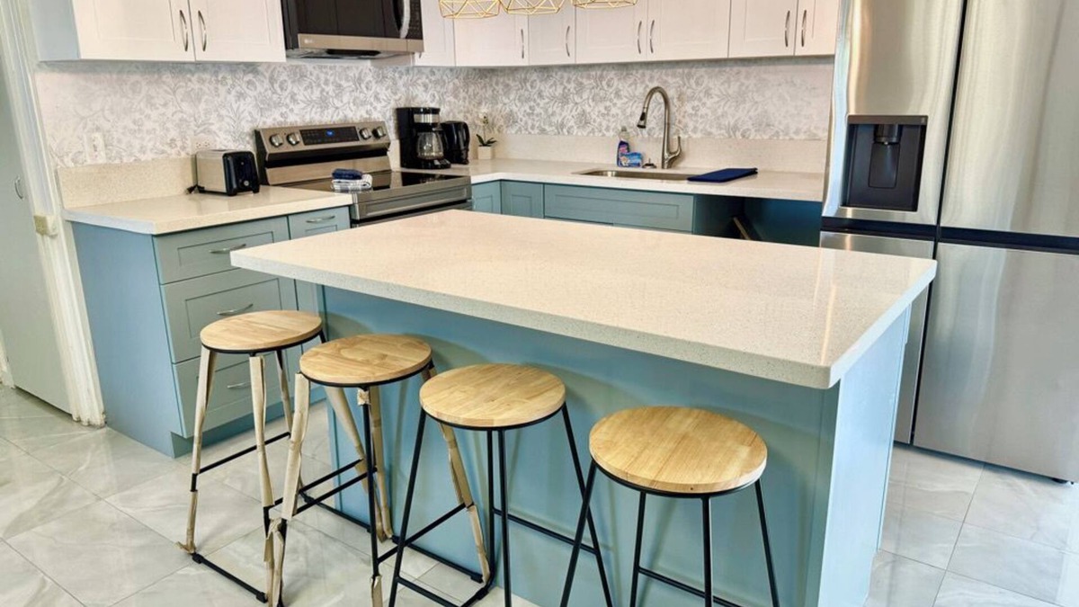 Ewa House | 3-bedroom townhome in peaceful Ewa Beach with AC