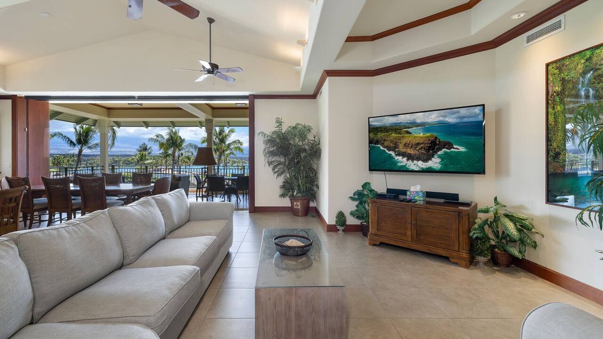 Waikoloa Condo | 3 BR Penthouse with easy beach access - Hilton Waikoloa Access Included