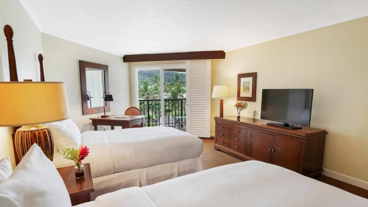 Hanamaulu Hotel | 3 Units with Garden View at your Dream Beach Vacation Awaits at our Kauai resort
