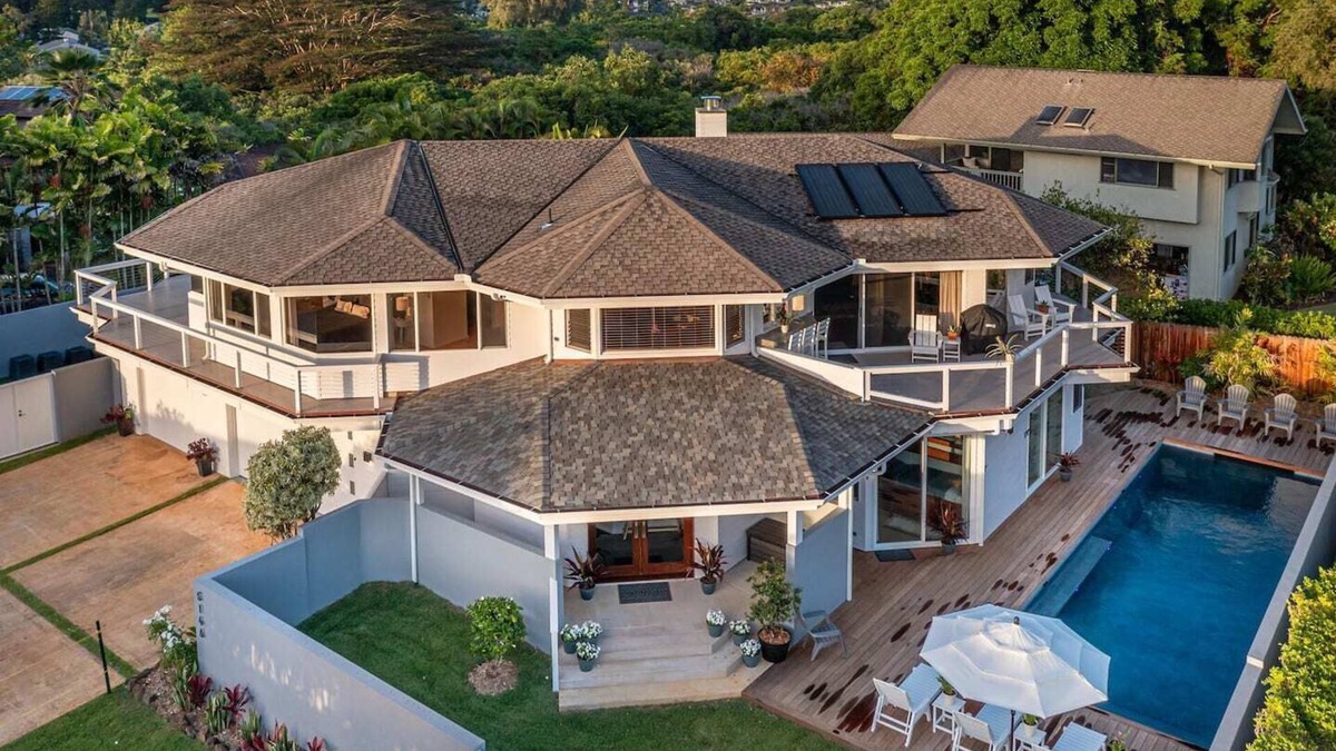 Princeville House | 4-Bedroom Home overlooking Hanalei Bay & Bali Hai