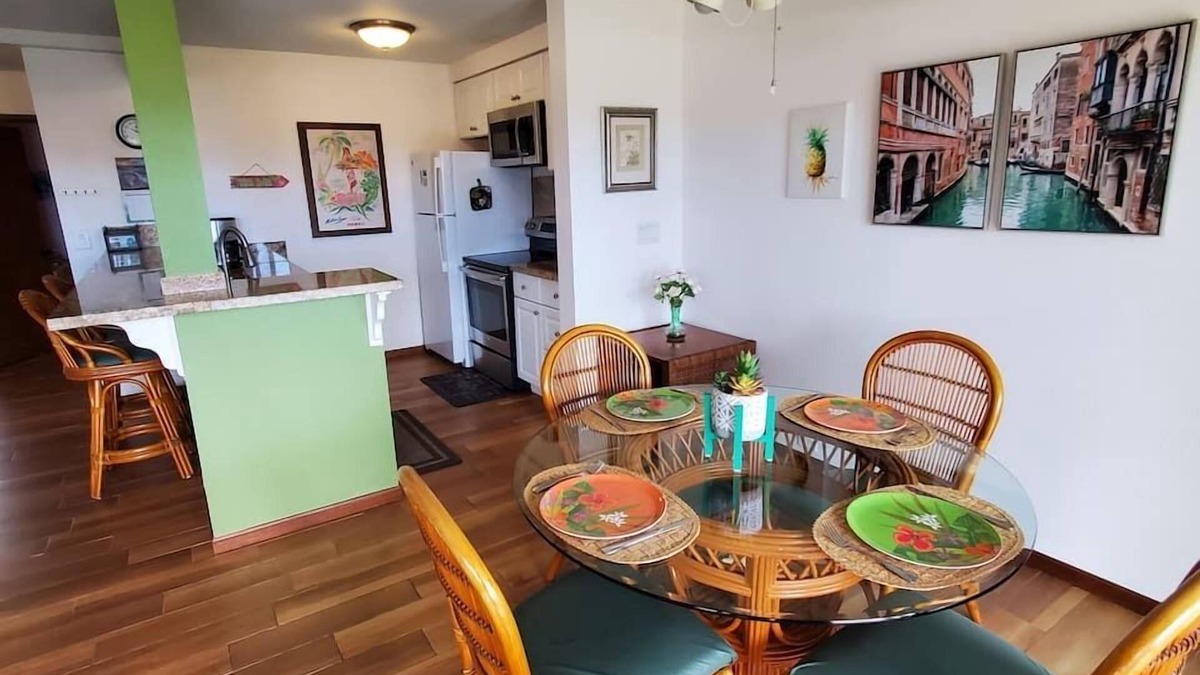 Punaluu Condo | #58 2 Bedroom/2 Bathroom lovely ocean views from b