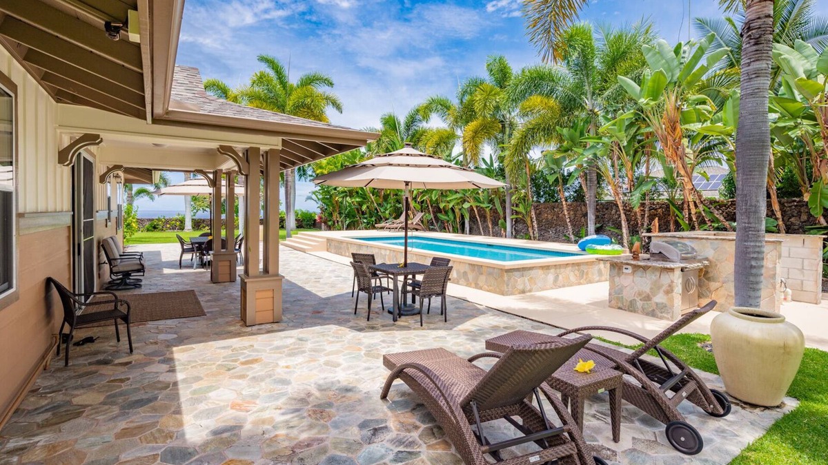 Kailua-Kona House | 5★Resort like paradise, heated pool, ocean views, AC, peaceful gated community.