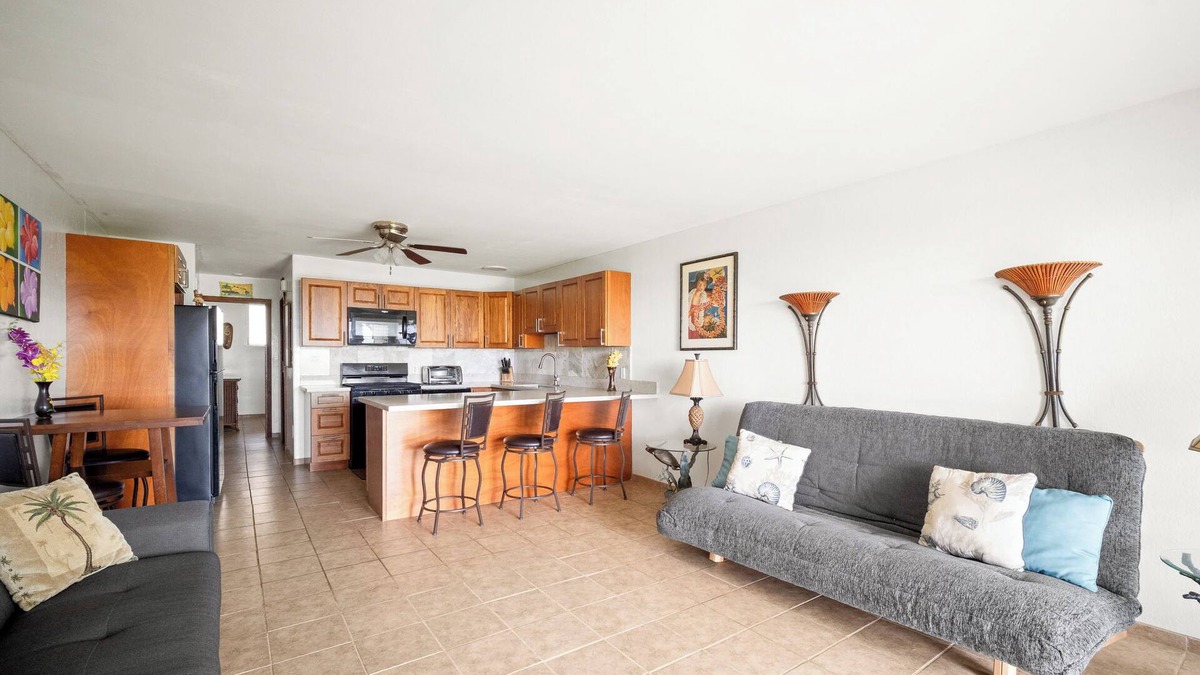 Ualapue Condo | 7 Mi to to Kamakou: Oceanfront Condo w/Lanai!