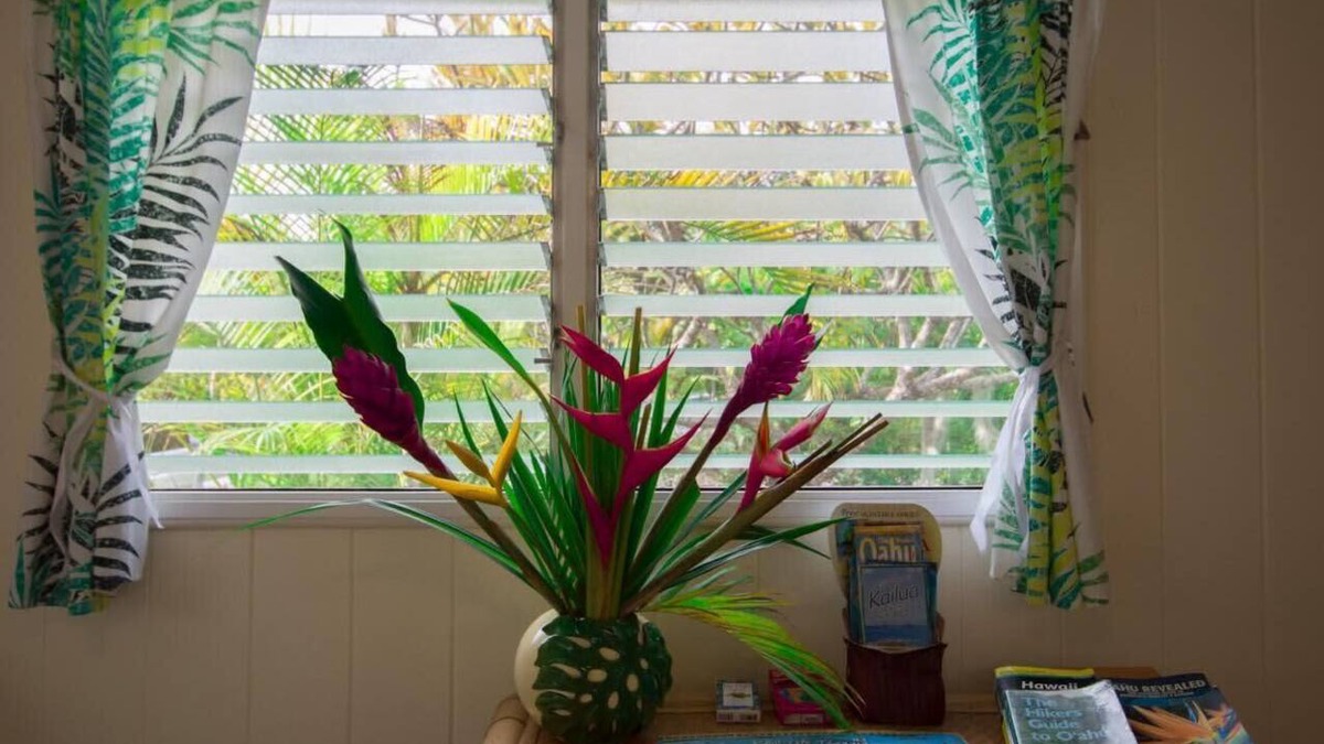 Kailua Apartment | Affordable Island Getaway with private yard