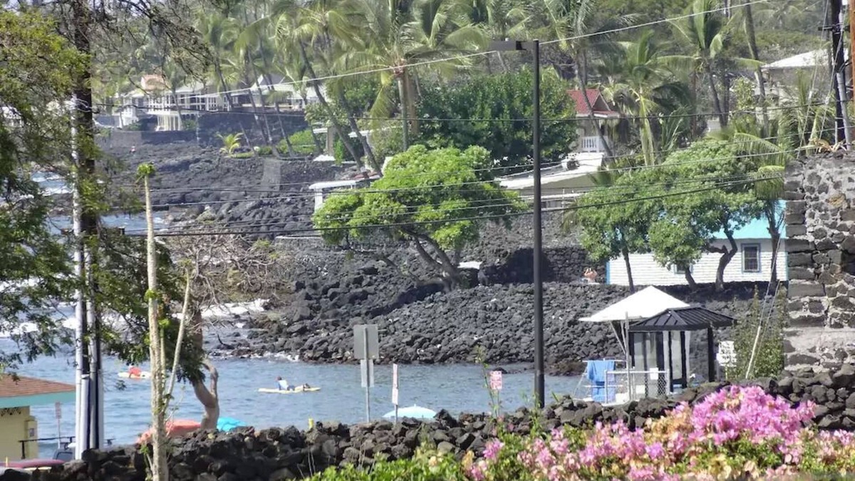 Kahaluu Bay Condo | Ahhh PARADISE! Ocean Views, Snorkel & Surf + 100. GIFT CARDw/New 7 nt. Booking.