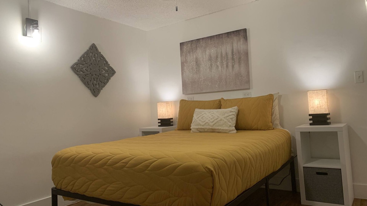 Honolulu Condo | AMAZING LOCATION! 2 blocks to Waikiki Beach