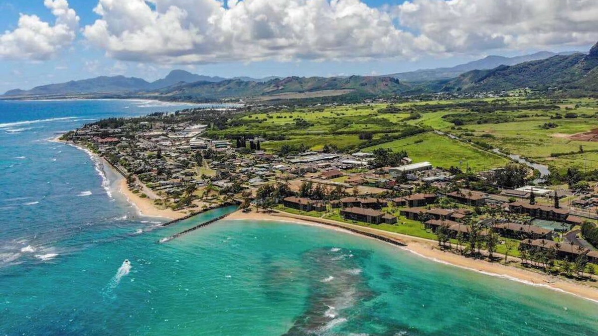 Kapaa Condo | August Sale! Kapaa Condo with Free WiFi, Shared Pool & Grill Close to Beaches