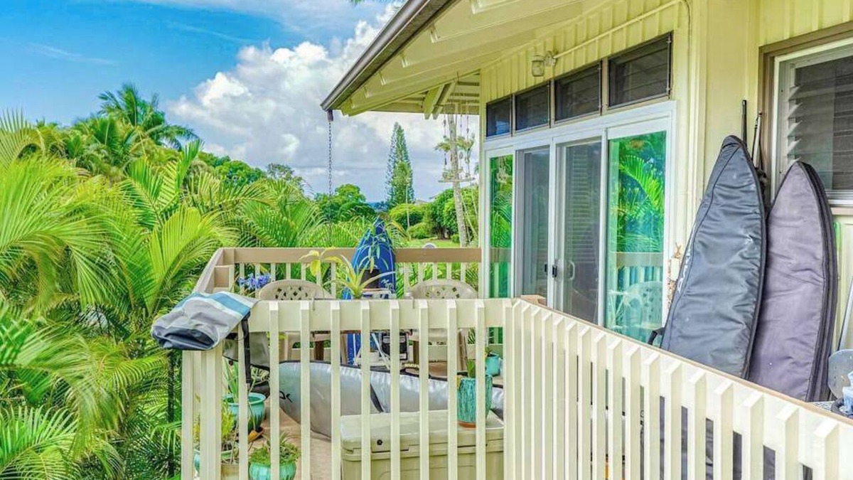 Princeville Apartment | August Sale! Princeville Studio with Shared Pool, Fast WiFi, AC & Mtn Views