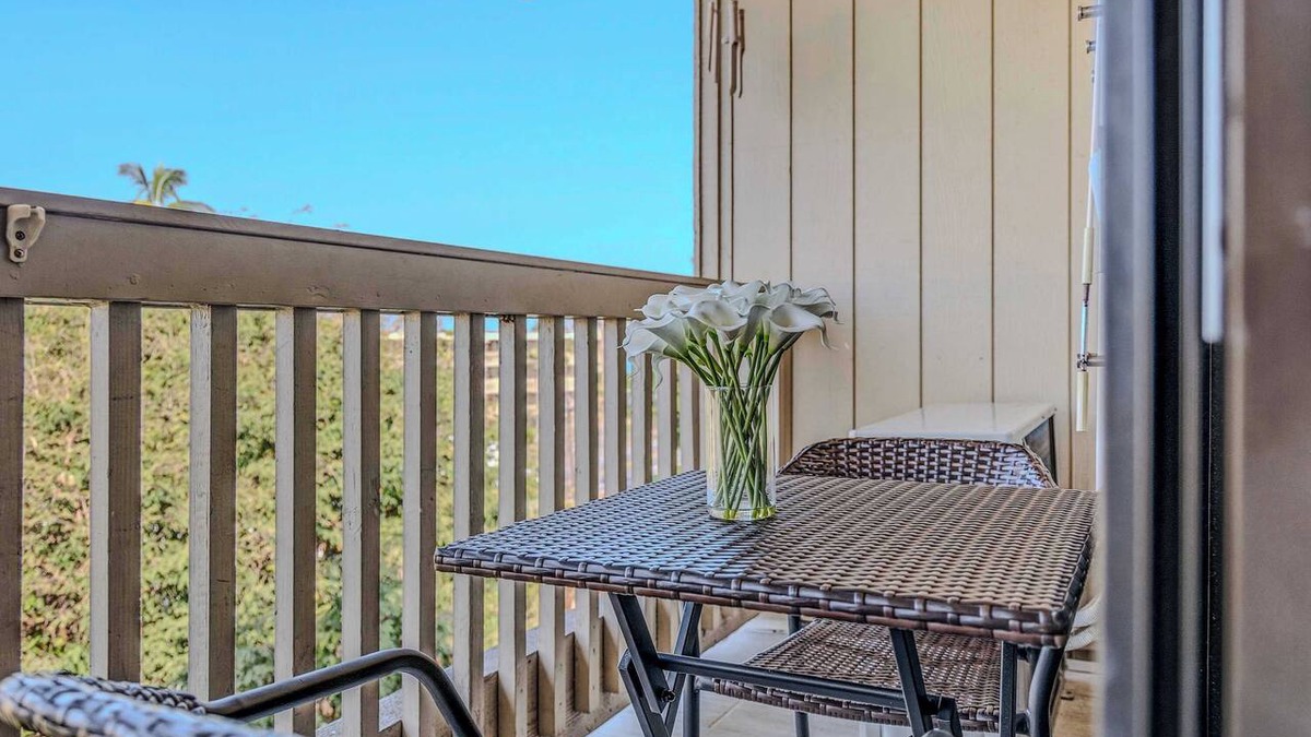 Kailua-Kona Condo | August Special! Offshore Oasis - Beautiful Oceanfront Kona Condo