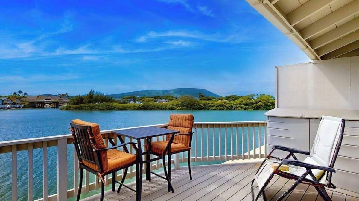 Portlock Condo | August Special! Waterfront Hawaii Kai Gem with Crater Views & Pool by the Beach