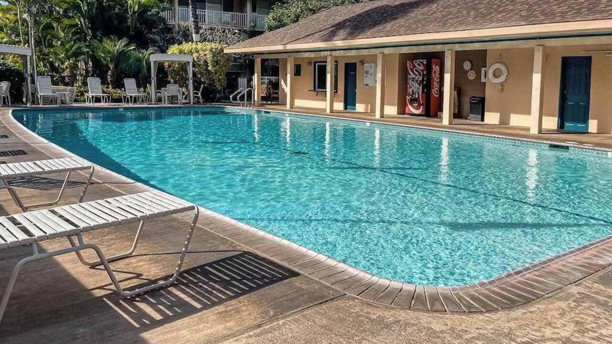 Kihei Condo | August Special! Welcoming Kihei Condo with Outdoor Pool, Grills & Beach Access