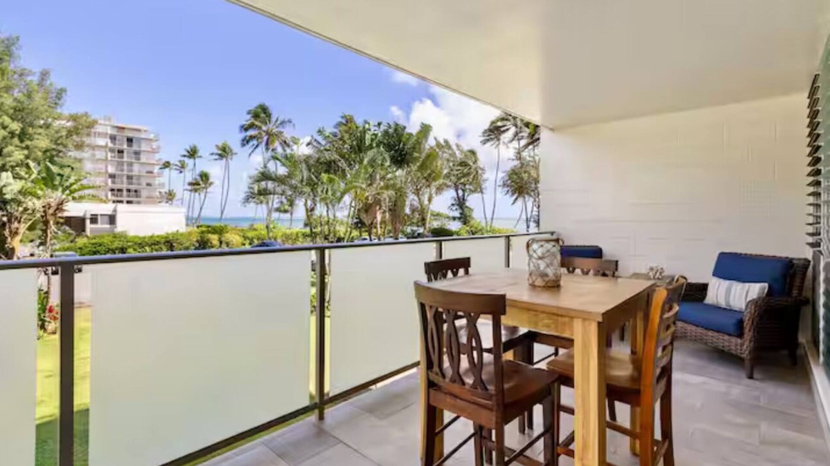 Punaluu Condo | Beach Front Condo-Everything you can dream of for a Hawaiian getaway is here!
