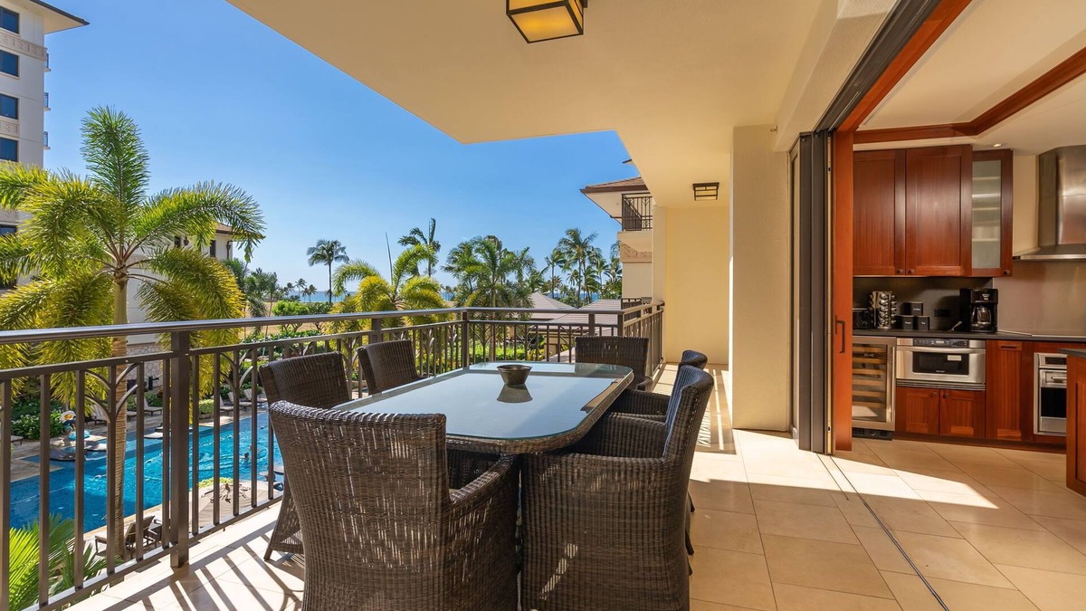 Ko Olina House | Beachfront Condo at Beach Villas at Ko Olina | Hale Hoaloha by AvantStay