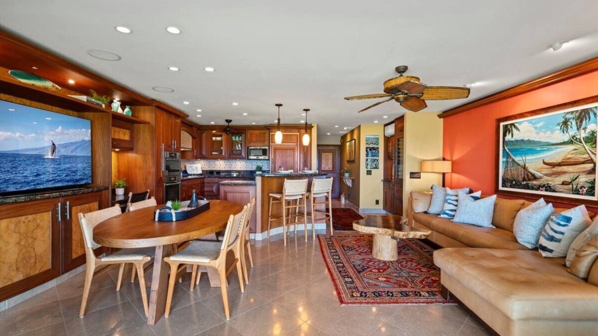 Kihei Condo | Beachfront condo on Maui’s longest beach with ocean views summer deals
