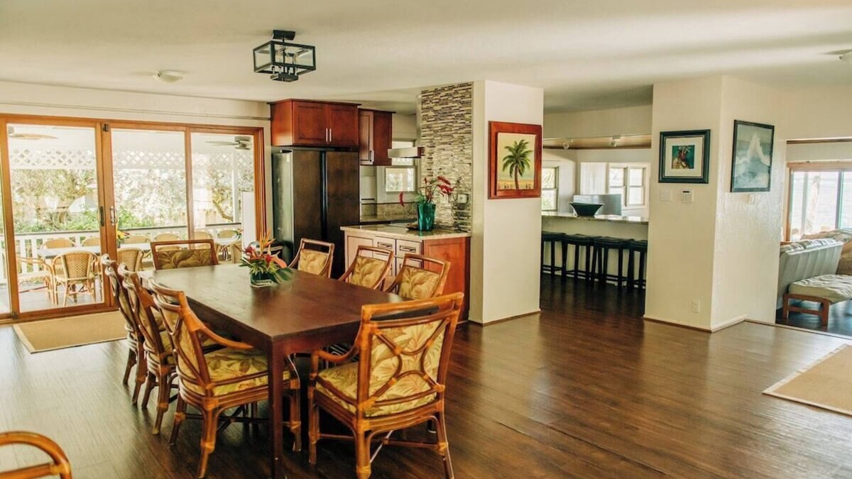 Punaluu House | Beachfront Luxurious Hawaiian Oasis