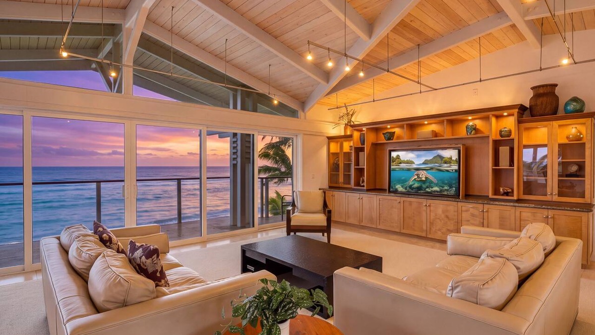 Pupukea House | Beachfront North Shore Oahu Estate | Sunset Beach