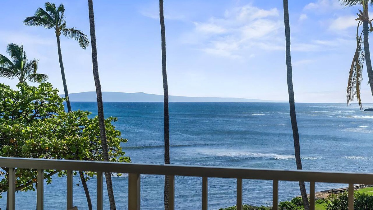 Maalaea Condo | Beachside 4BR, 2 Condos for 12 in Maalaea!