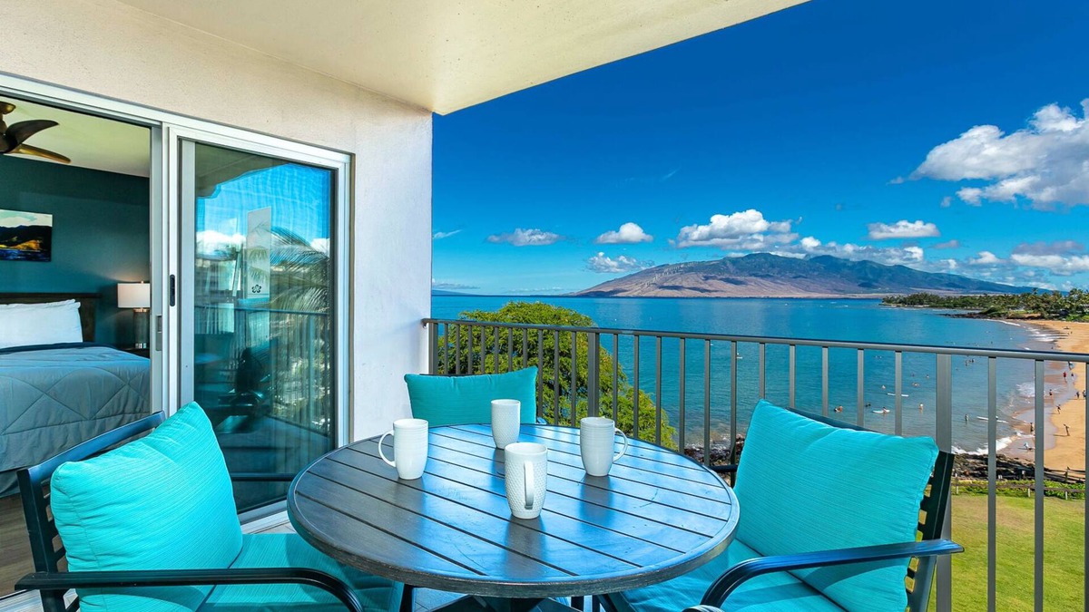 Kihei Condo | Beachside Penthouse ❀ Royal Mauian 604