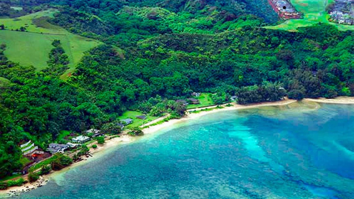 Kaiulani Condo | Beautiful 4 bedrooms above famous Anini Beach! Holiday Open!