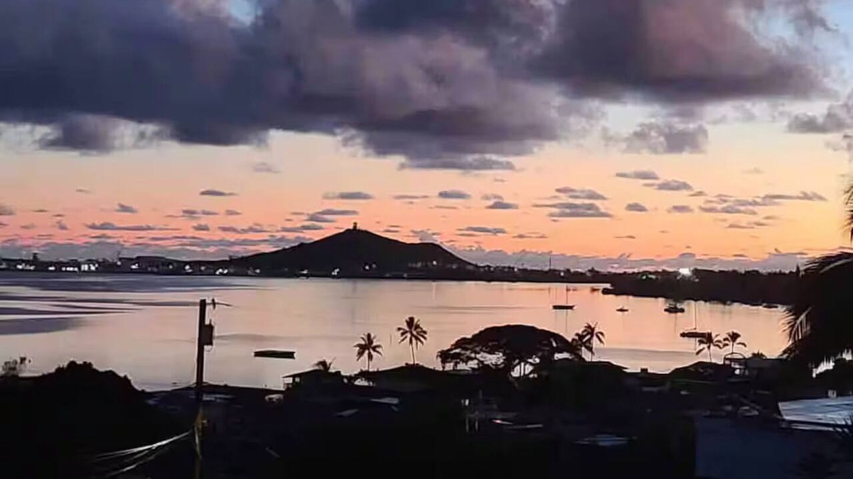 Kaneohe House | Beautiful Bay Views! Cute Home In Kaneohe Bay