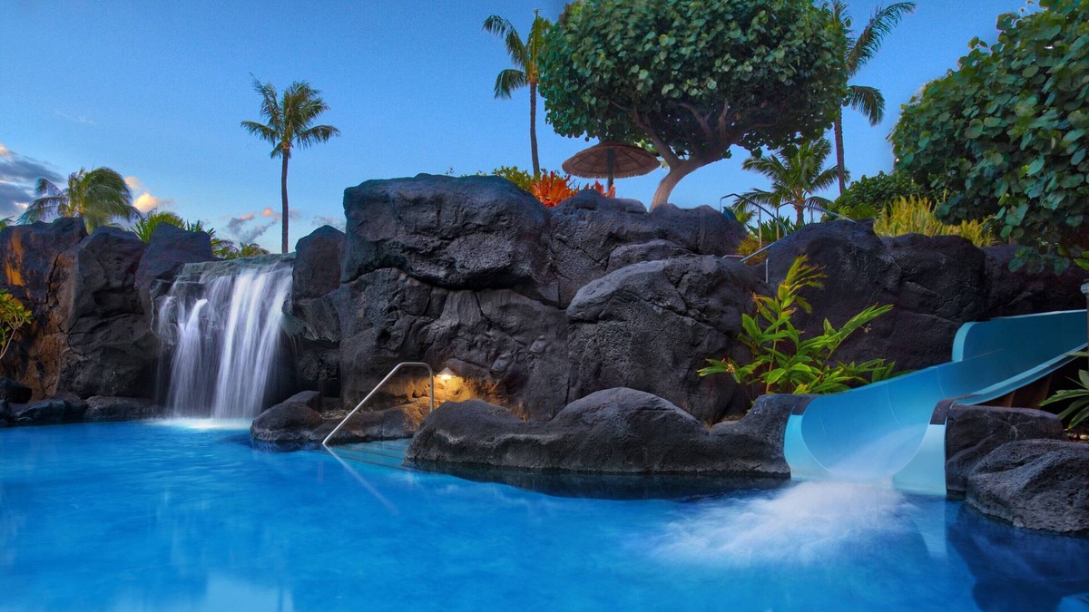 Lahaina Resort | BEAUTIFUL BEACHFRONT OCEAN CLUB RETREAT + PREMIUM AMENITIES, 2BR MOLOKAI SUITE