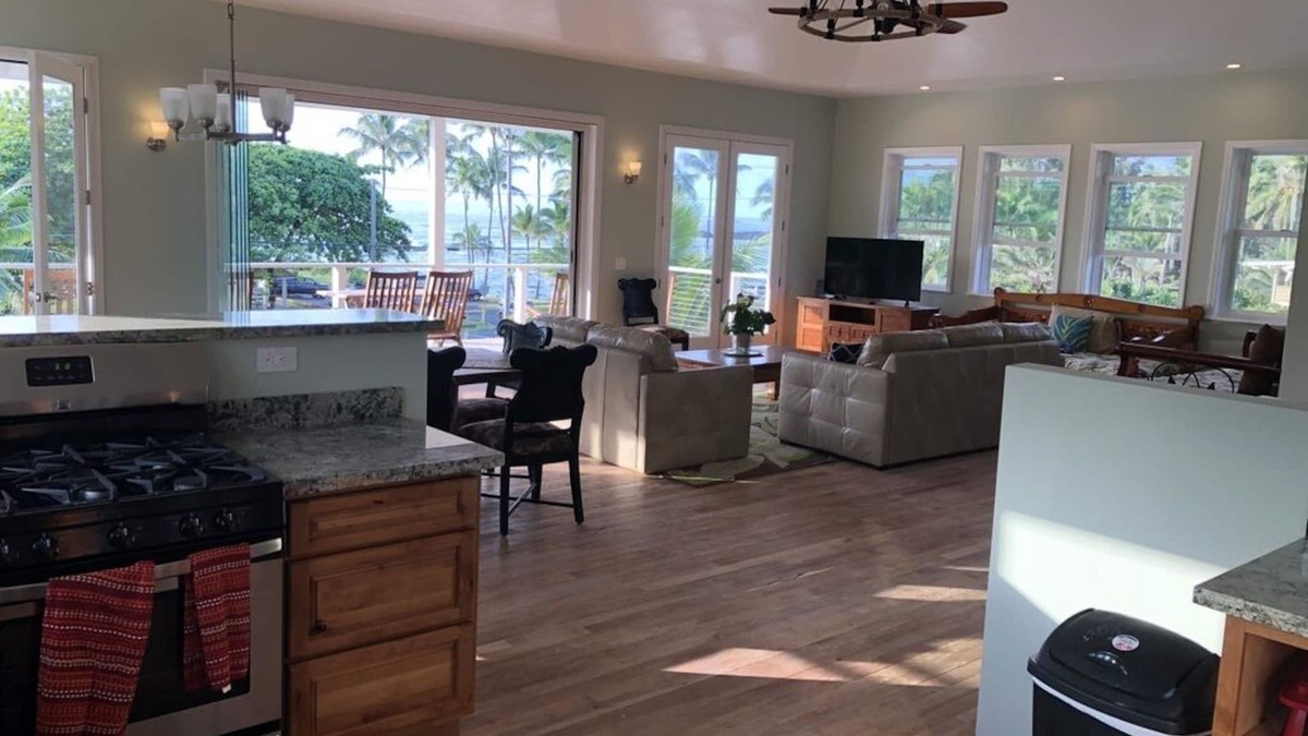 Hilo House | Best Hilo Beach Park House. 3,600 sq. ft. Sleeps 16. New at Richardson's Park.