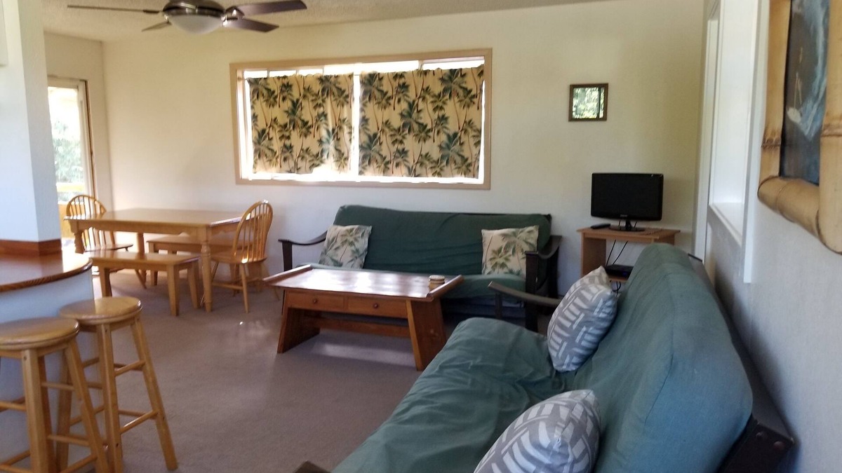 Pupukea House | BEST VALUE AND LOCATION. OPEN MARCH! JUST STEPS 2 SUNSET BEACH/BACKYARDS