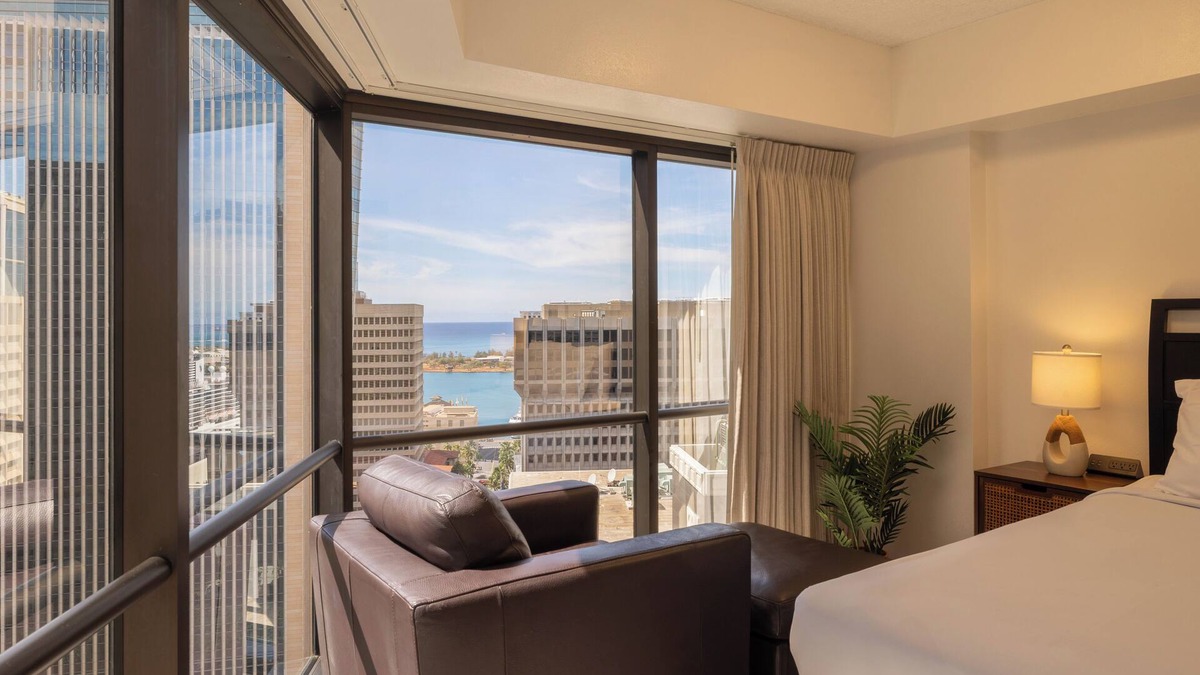 Downtown Honolulu Condo | Bishop Suites Downtown Honolulu by Castle, 1-Bedroom Ocean View Suite