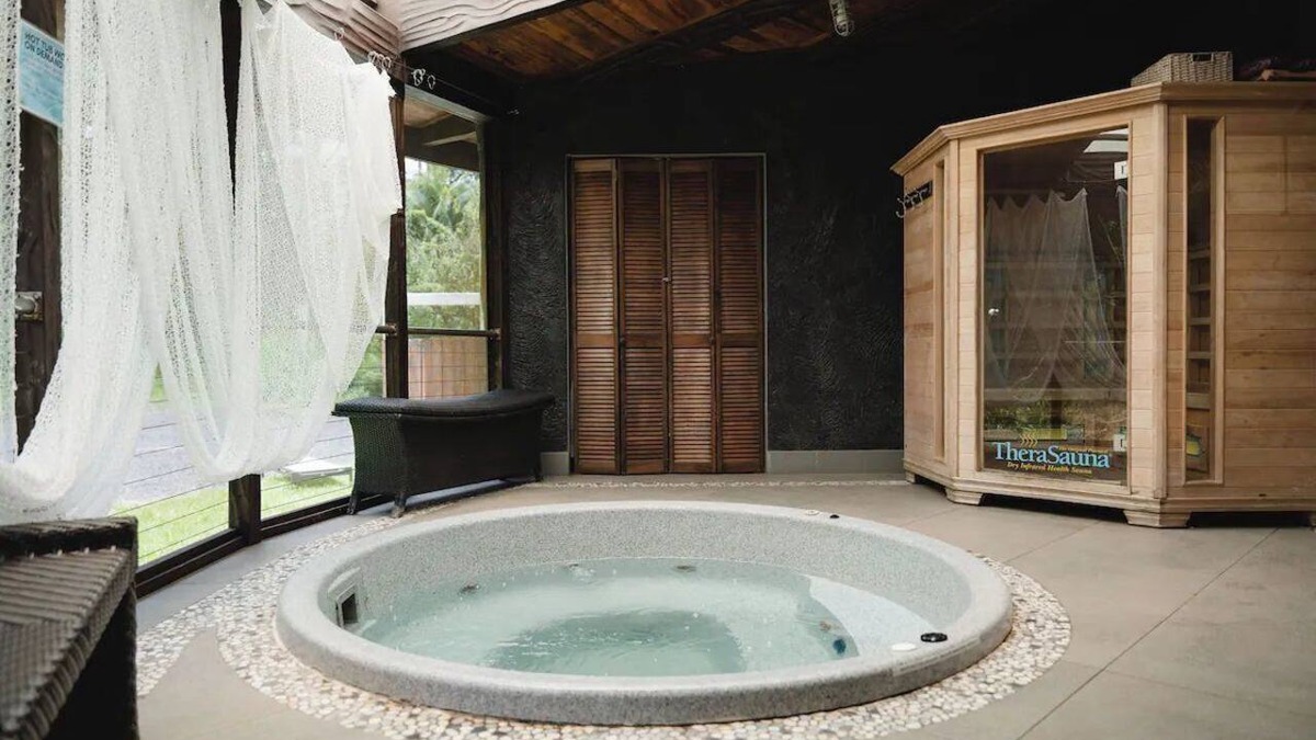 Kapoho Hotel | Blue Orchid Cabin w/Tropical Garden Access