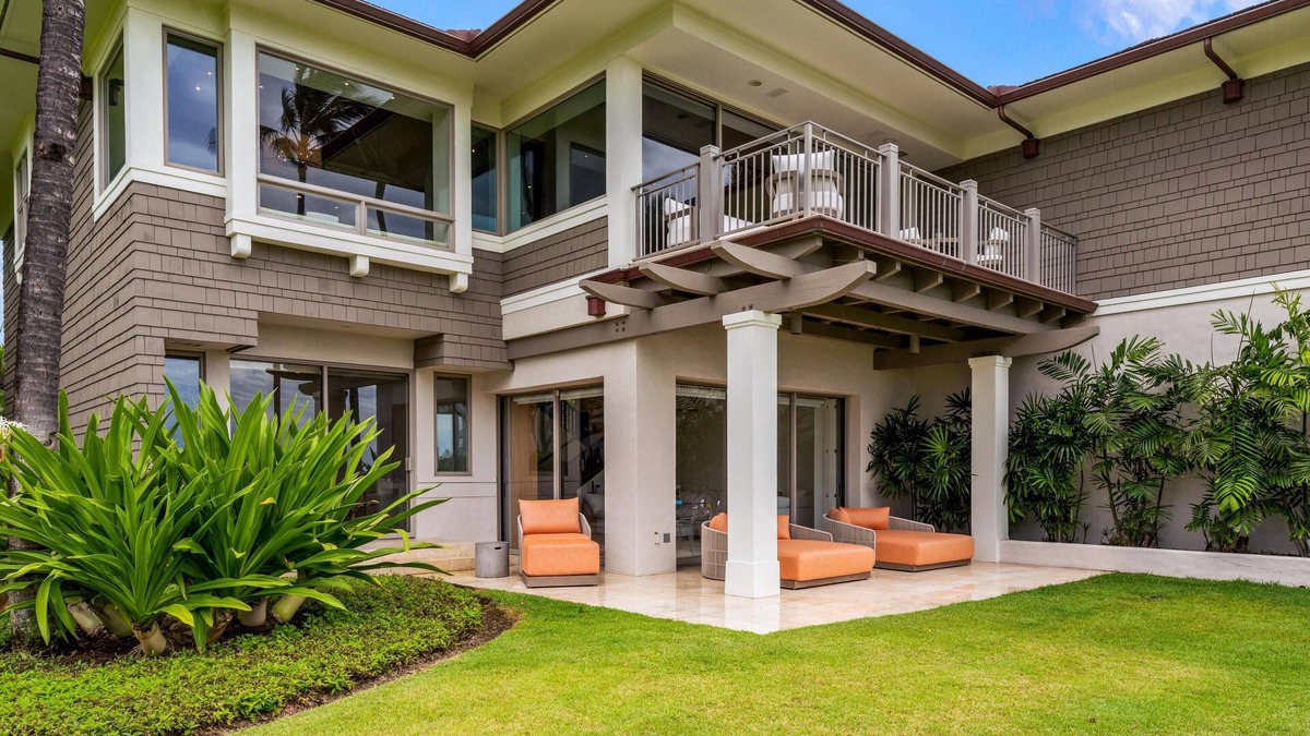 Kaupulehu Condo | Brand New Hualalai Palm Villa - 2022 Renovation -15th hole - 2 Golf Carts
