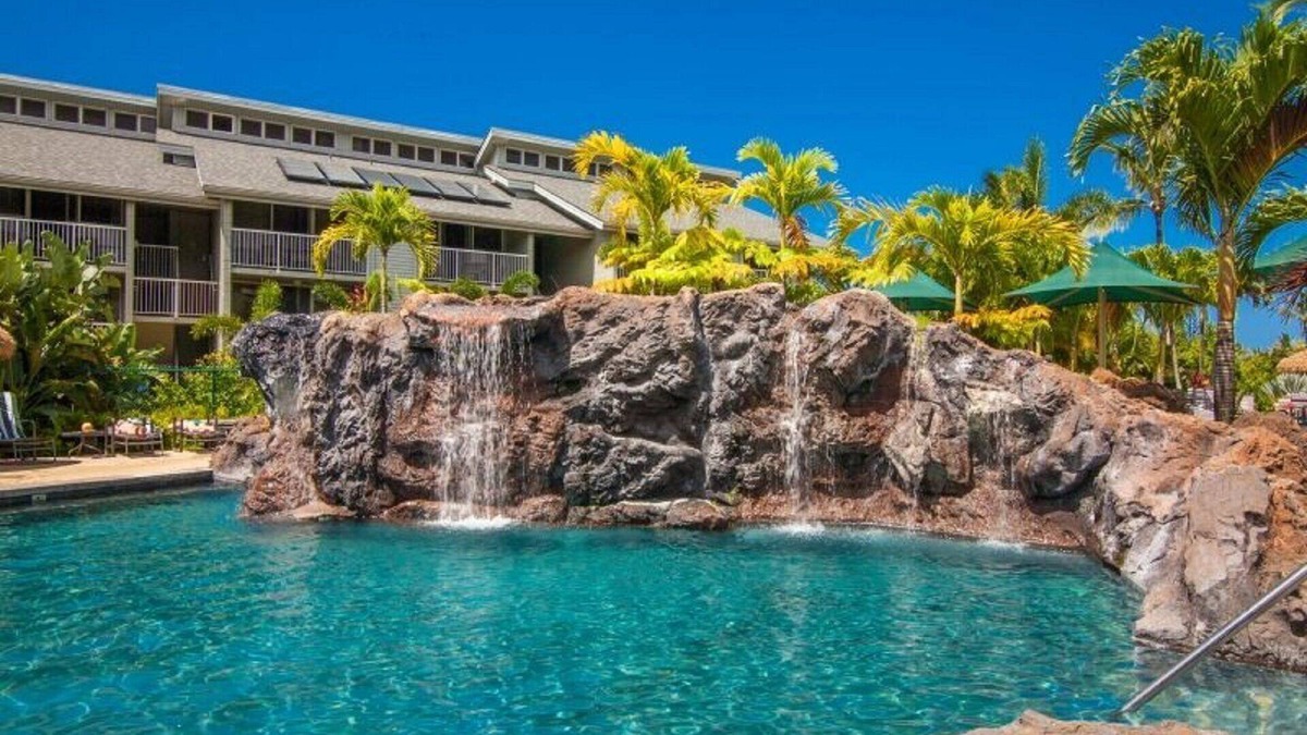 Princeville Condo | Breathtaking Oceanfront Condo at Cliffs Resort
