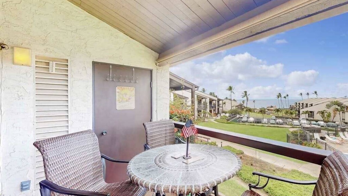 Kihei Condo | Bring the Dog to a Kihei Condo with Pool & Tennis