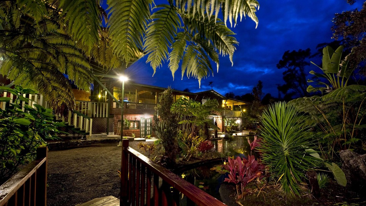 Volcano Hotel | Chalet Kilauea