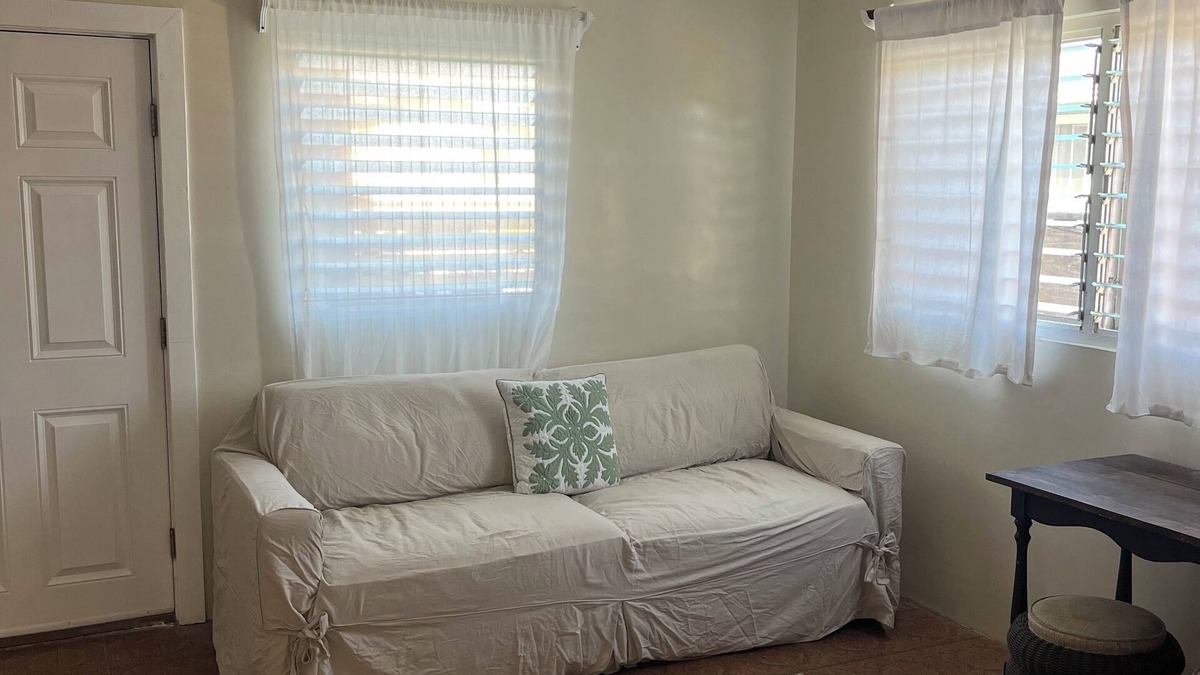 Laie Apartment | Charming 1 bdr in LAIEnPrivate yard and entrance! 5 minute walk to Hukilau beach