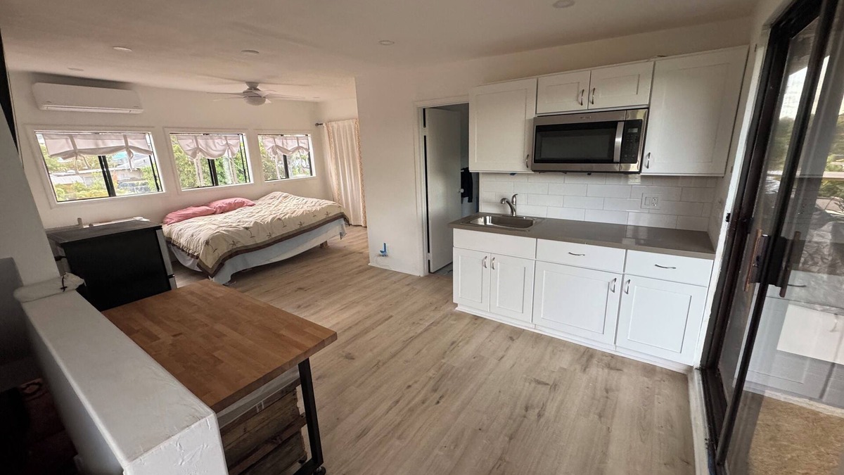 Kaneohe House | Charming 1-bedroom house in tranquil Kaneohe with AC