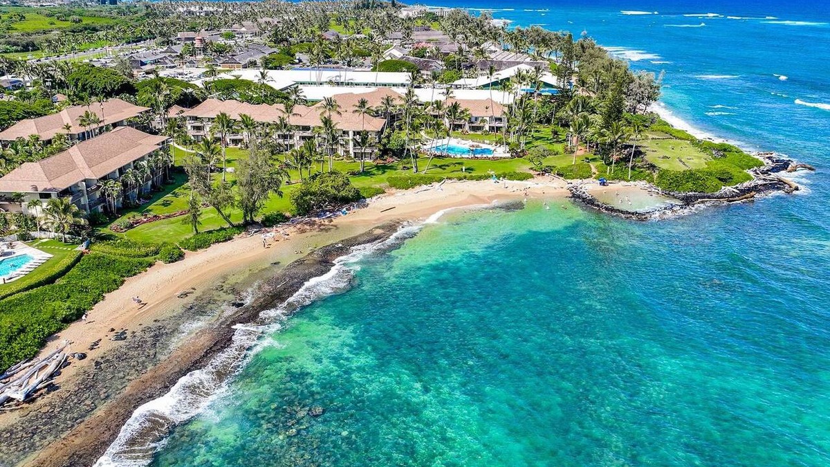 Wailua Condo | Charming 4BR for 12 at Lae Nani Kapaa!