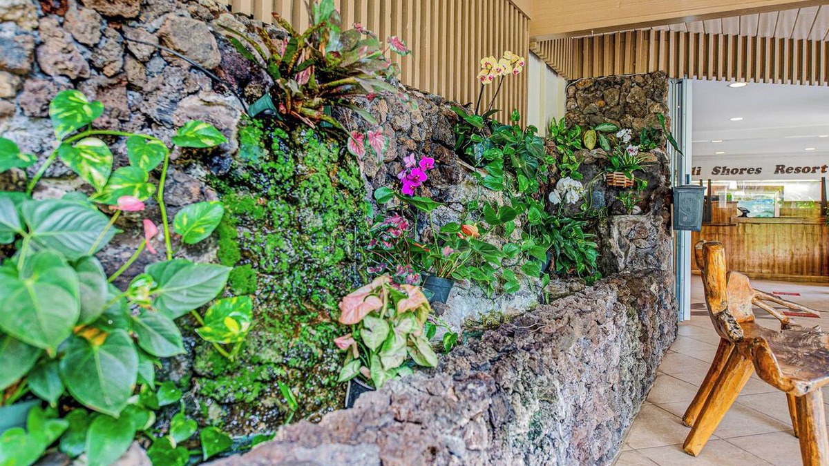Napili Condo | Charming condo steps to fantastic Napili Bay with cool AC breeze