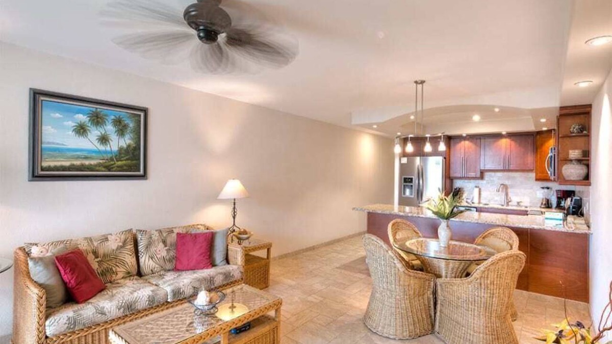Kihei Condo | Chic Upgrades+Great View! Modern Kitchen, WiFi, Washer/Dryer–Kamaole Sands 5302