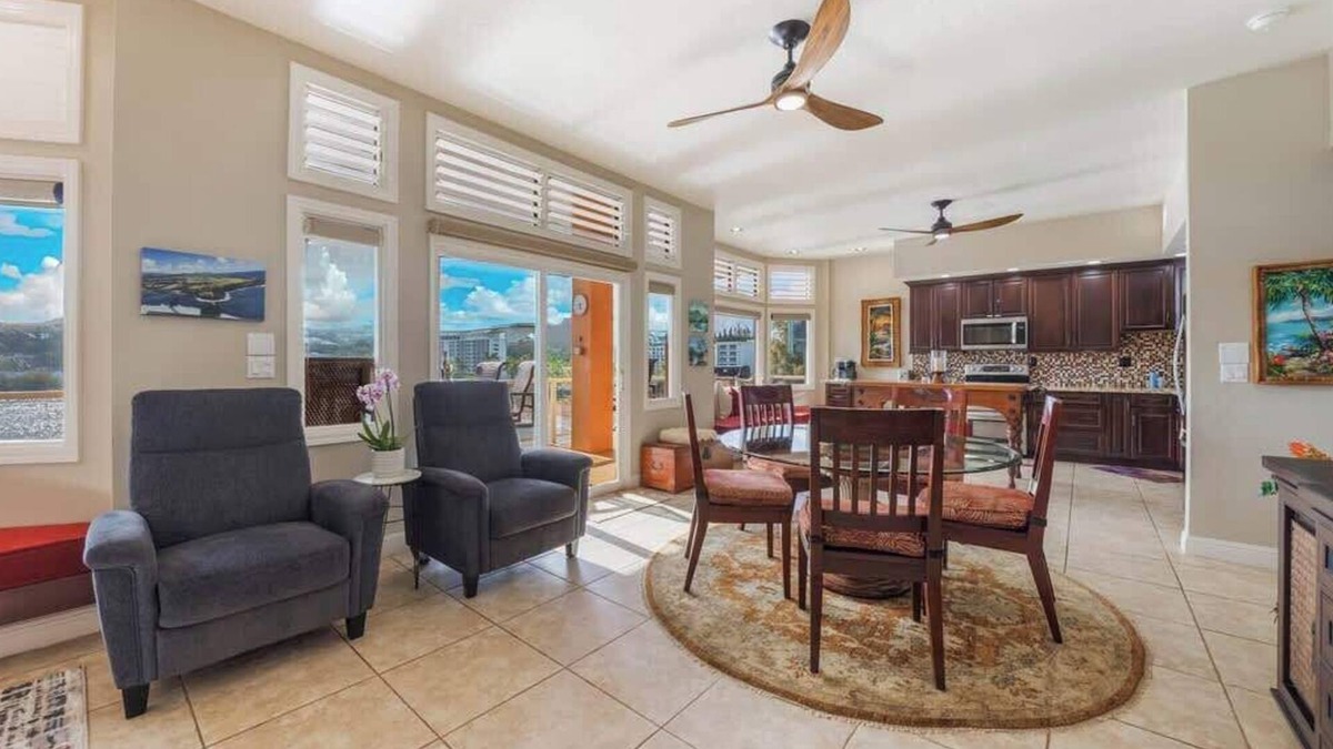 Lihue House | Cliffside Kalapaki Bay 2 Bedroom With A/C Amazing Sunsets in Lihue Kauai