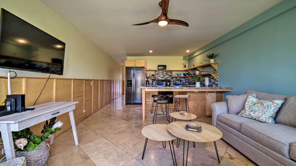 Kuau Apartment | Condo w/Lanai at Beginning of Road to Hana!