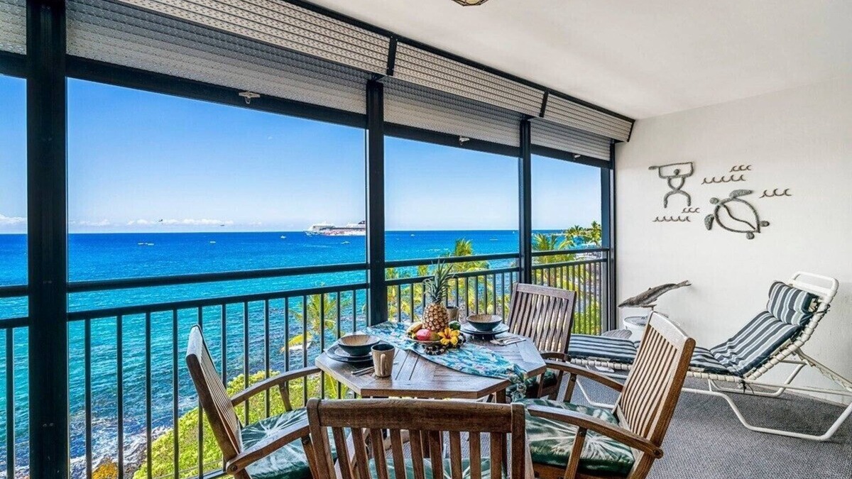Historic Kailua Village Condo | Condo With Beautiful Ocean Views Kona Alii